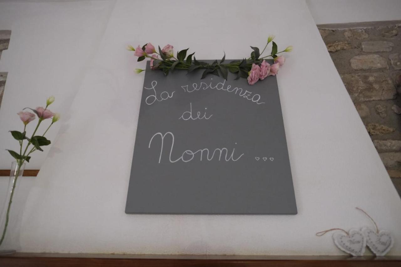 La Residenza Dei Nonni Montefranco Exterior foto