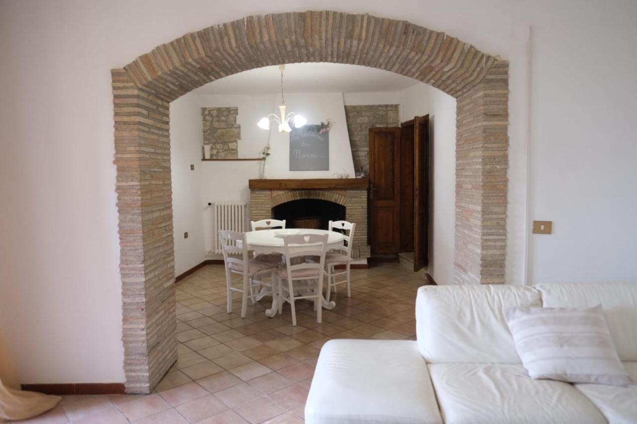 La Residenza Dei Nonni Montefranco Exterior foto